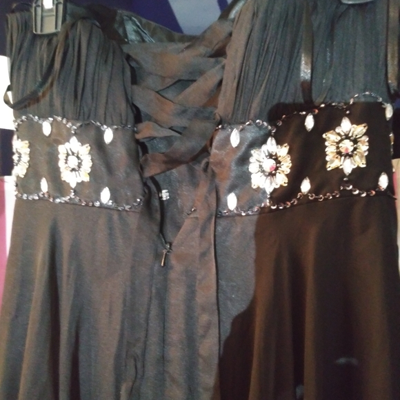 Evening/ night gown - Picture 3 of 3